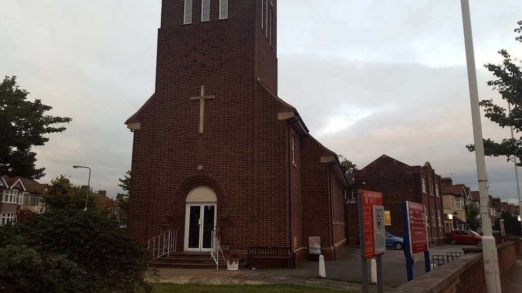 Barkingside Methodist Church | Freemantle Road, Ilford IG6 2AZ, UK | Phone: 020 8550 2460