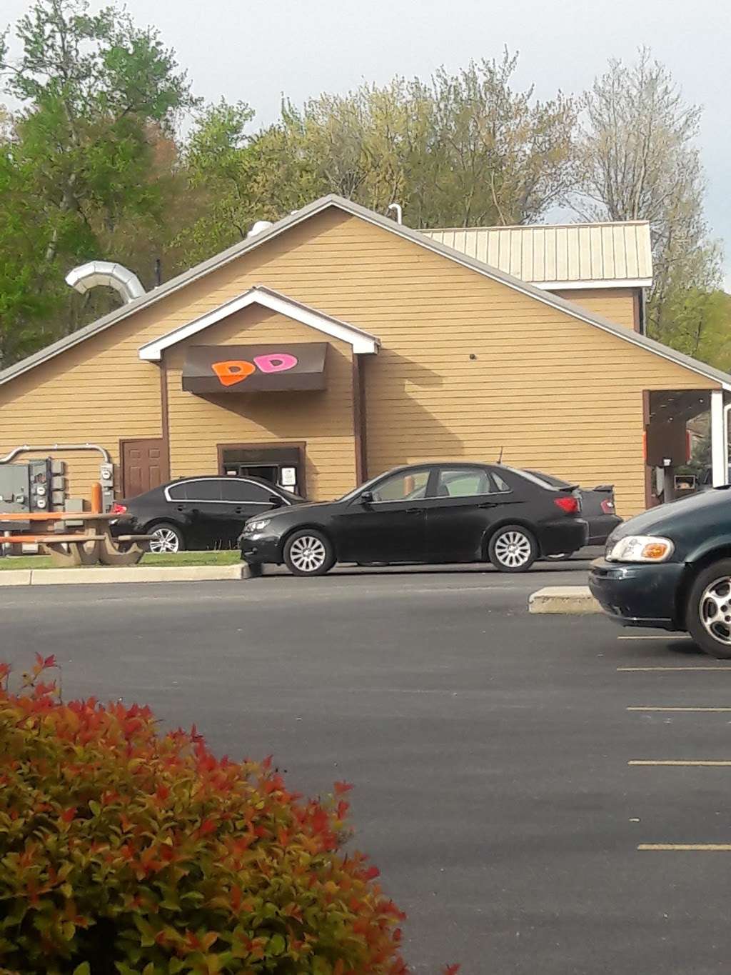 Dunkin Donuts | 2055 PA-611, Swiftwater, PA 18370, USA | Phone: (570) 243-8300