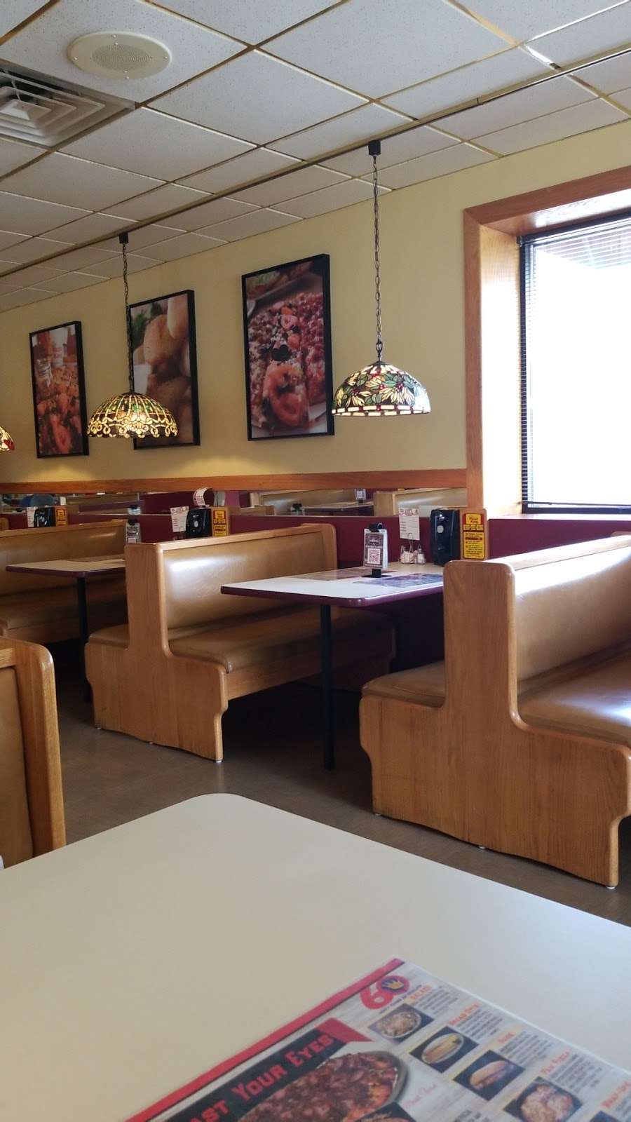 Pizza King | 604 W Pendleton Ave, Lapel, IN 46051, USA | Phone: (765) 534-3200