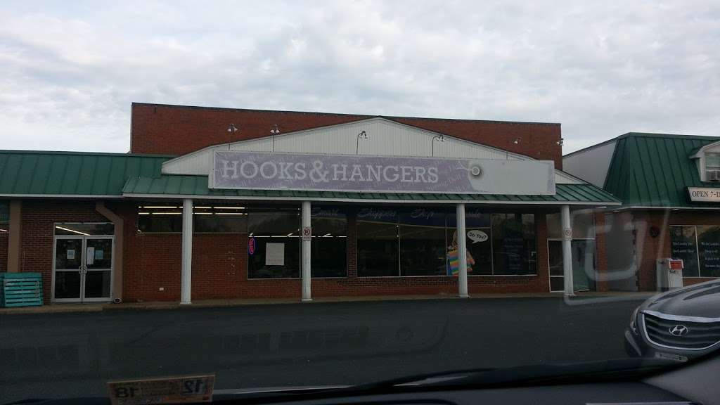 Hooks & Hangers II | 29940 Three Notch Rd, Charlotte Hall, MD 20622, USA | Phone: (301) 274-3711