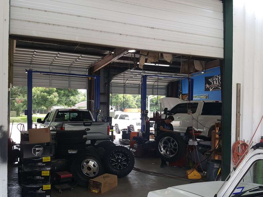 Maxxed Inc | 1401 Massey Tompkins Rd, Baytown, TX 77521, USA | Phone: (281) 837-7228