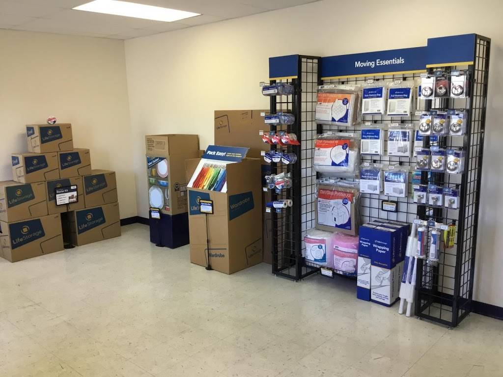 Life Storage - Norfolk | 385 S Naval Base Rd, Norfolk, VA 23505, USA | Phone: (757) 480-1720