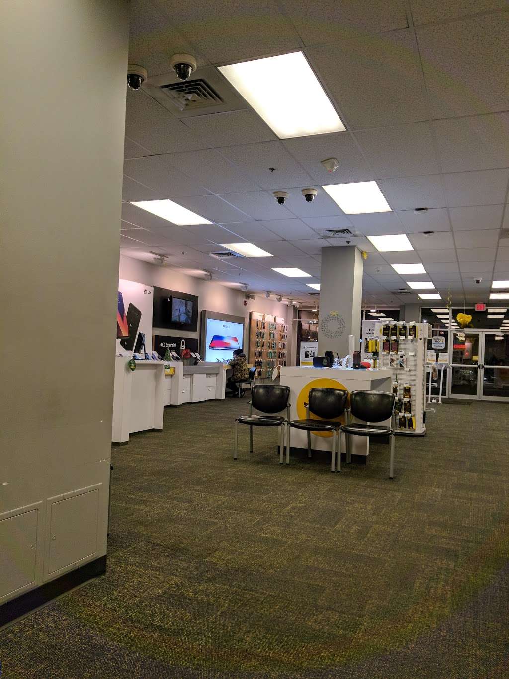 Sprint Store | 65R Boston St Ste 100, Dorchester, MA 02125, USA | Phone: (617) 740-0797