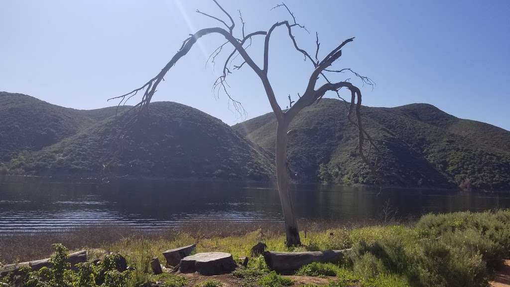 Lake Hodges Dam Trailhead | 9453 Del Dios Rd #8917, Escondido, CA 92029, USA