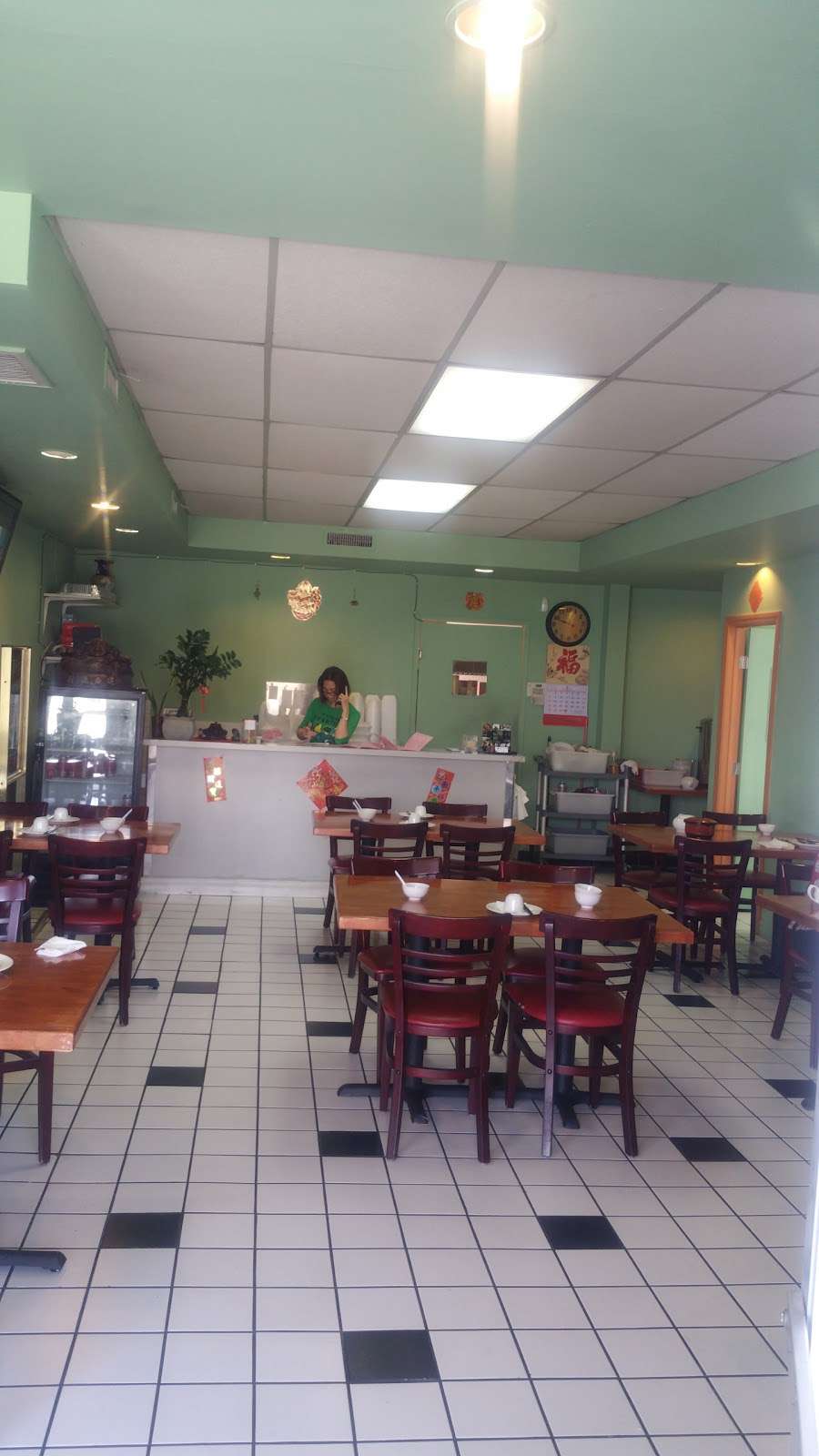 Paulines Chinese Kitchen | 15852 Halliburton Rd, Hacienda Heights, CA 91745, USA | Phone: (626) 333-1733