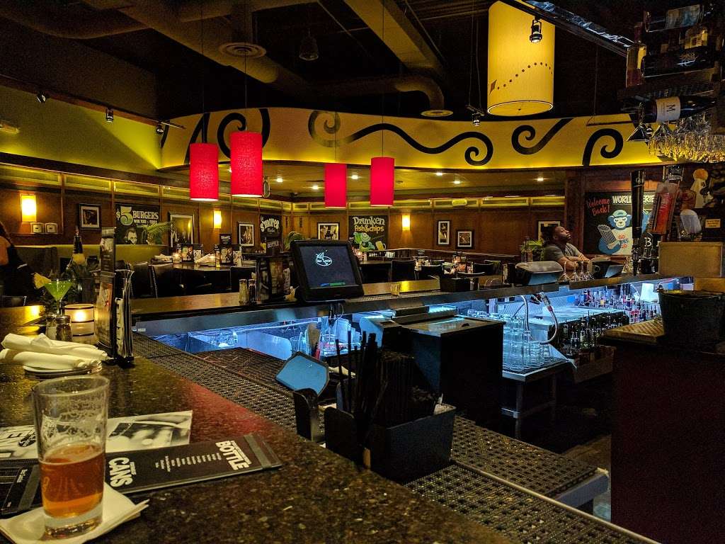 Bar Louie - Tempe Marketplace | 2000 E Rio Salado Pkwy Suite 1220, Tempe, AZ 85281, USA | Phone: (602) 609-6400