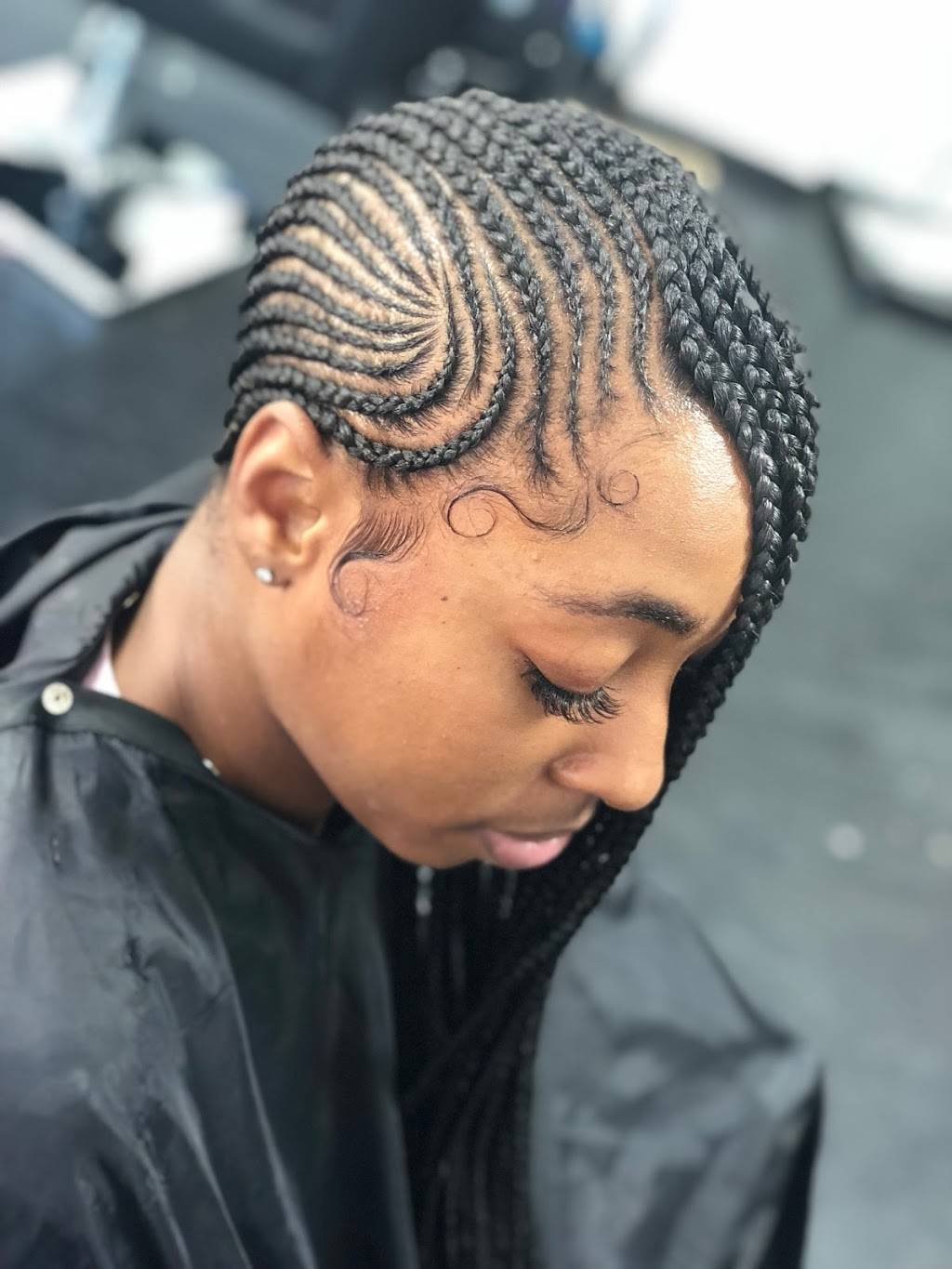 BlushN Braids Beauty Bar | 1613 S Florissant Rd, St. Louis, MO 63121, USA | Phone: (314) 943-2000