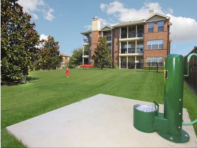 Westbridge Apartment Homes | 2300 Marsh Ln, Carrollton, TX 75006, USA | Phone: (972) 242-4280