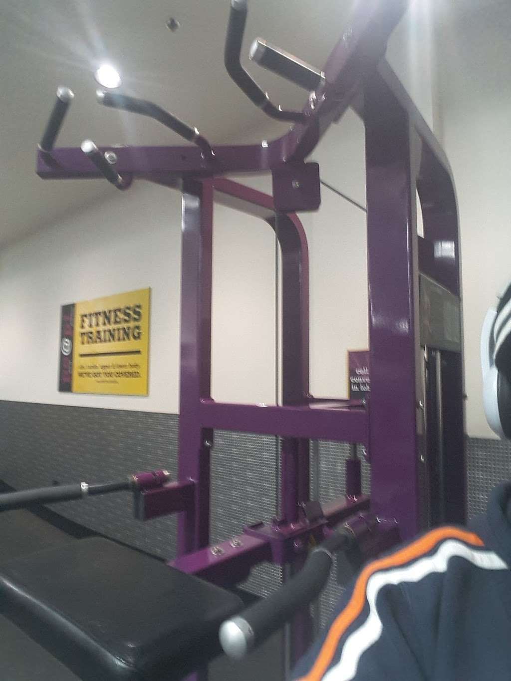 Planet Fitness | 525 W Lake St, Addison, IL 60101, USA | Phone: (331) 979-7169