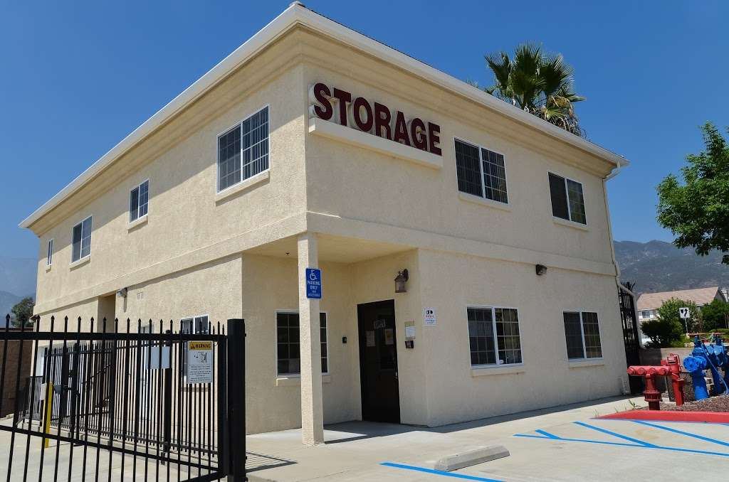 Universal Self Storage | 15007 Bridlepath Dr, Fontana, CA 92336, USA | Phone: (909) 463-6677