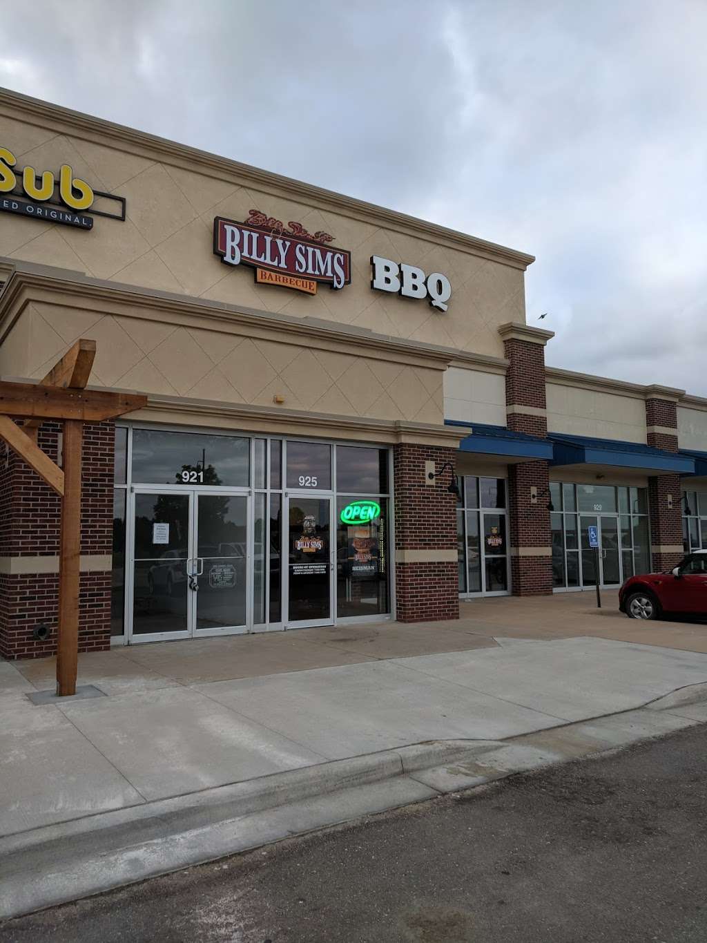 Billy Sims Barbecue | 925 E Lincoln Ln, Gardner, KS 66030, USA | Phone: (913) 856-7467