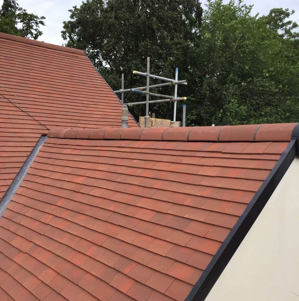 CLS Roofing Specialists | The Oaks Wellpond Green Standon, Ware SG11 1NN, UK | Phone: 01279 842931