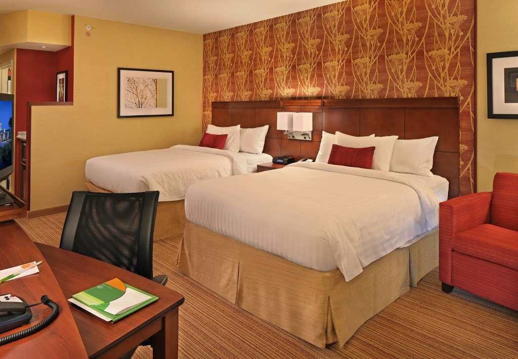 Courtyard by Marriott Philadelphia Coatesville/Exton | 600 Manor Rd, Coatesville, PA 19320, USA | Phone: (610) 380-8700