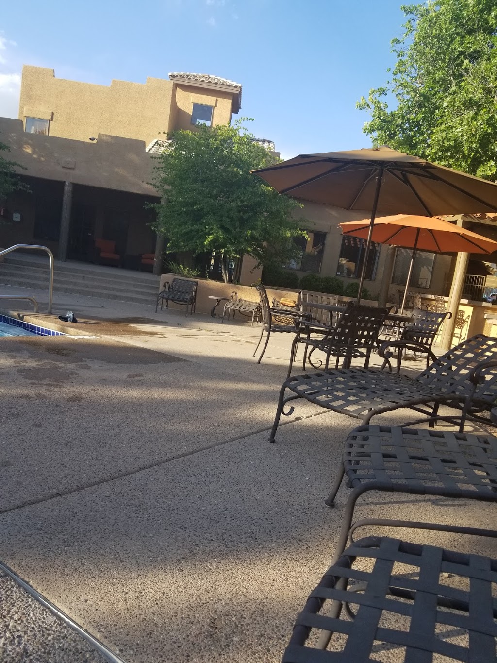 La Mirage Apartment Homes | 10700 Academy Rd NE, Albuquerque, NM 87111, USA | Phone: (505) 393-6759