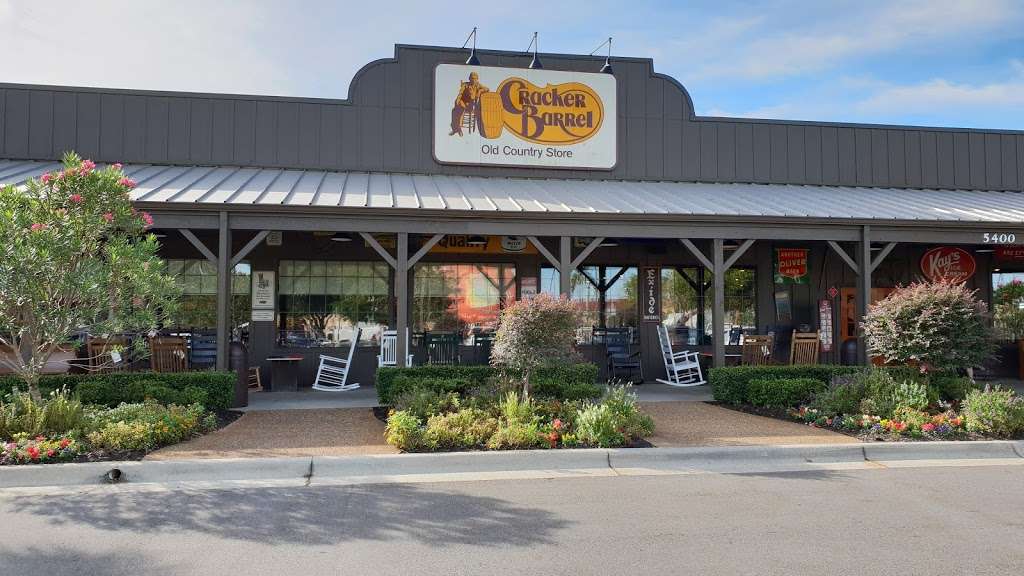 Cracker Barrel Old Country Store | 5400 W Irlo Bronson Memorial Hwy, Kissimmee, FL 34746, USA | Phone: (407) 396-6521