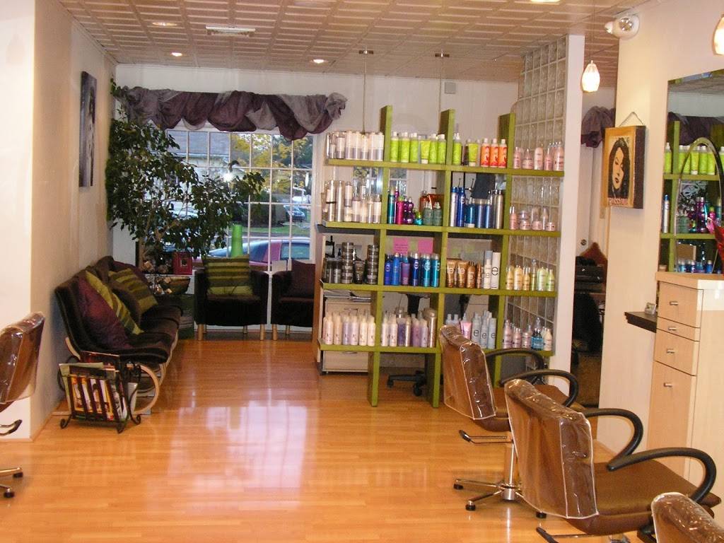 Salon Prive | 408 S State St, Newtown, PA 18940, USA | Phone: (215) 860-2422