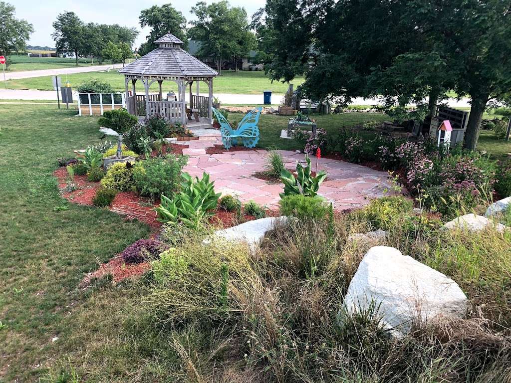 Heldt Park Natural Playground | 400 E Butler Ave, Grant Park, IL 60940, USA