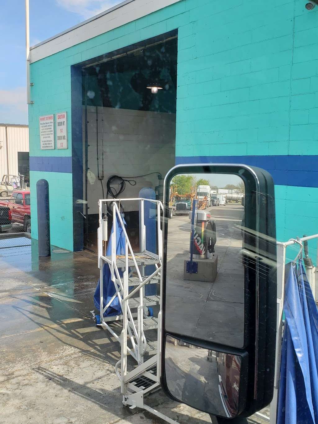 Blue Beacon Truck Wash of Dallas, TX | 34245 LBJ Freeway, I-20 Exit 472, Dallas, TX 75241, USA | Phone: (972) 225-8570