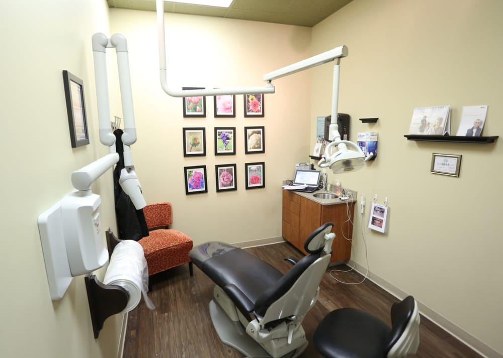 Village Dental - Olde Raleigh | 3101 Edwards Mill Rd #103, Raleigh, NC 27612, USA | Phone: (919) 914-9607