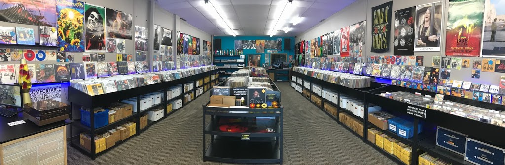 Lincoln Vintage Vinyl | 908 N 70th St, Lincoln, NE 68505, USA | Phone: (402) 601-3725