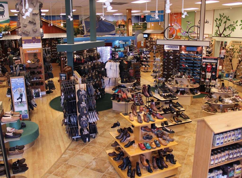 Shoe Biz | 3634 Kiessel Rd, The Villages, FL 32163, USA | Phone: (352) 399-5422