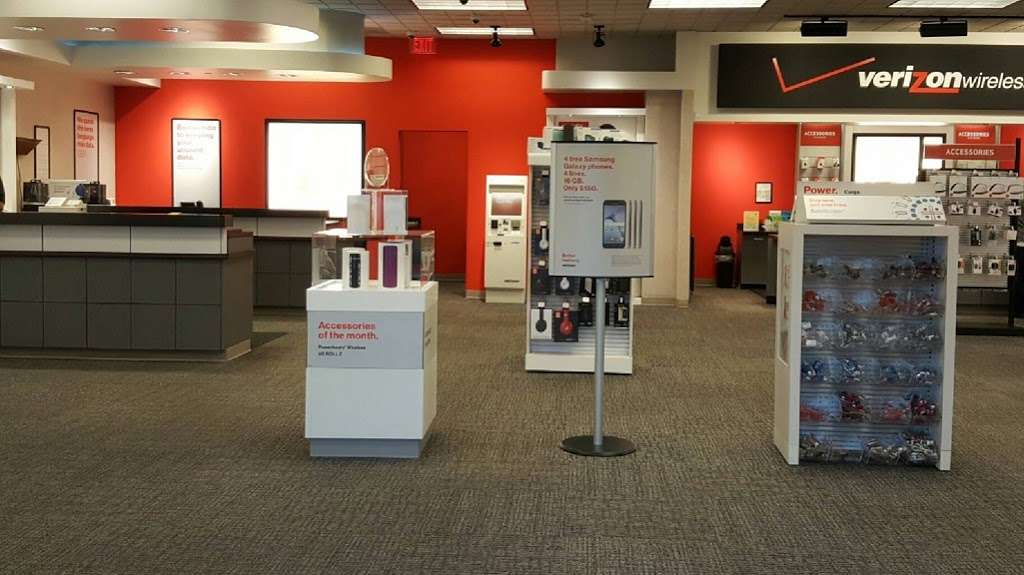 Verizon | 16695 Sierra Lakes Pkwy, Fontana, CA 92336, USA | Phone: (909) 355-0725