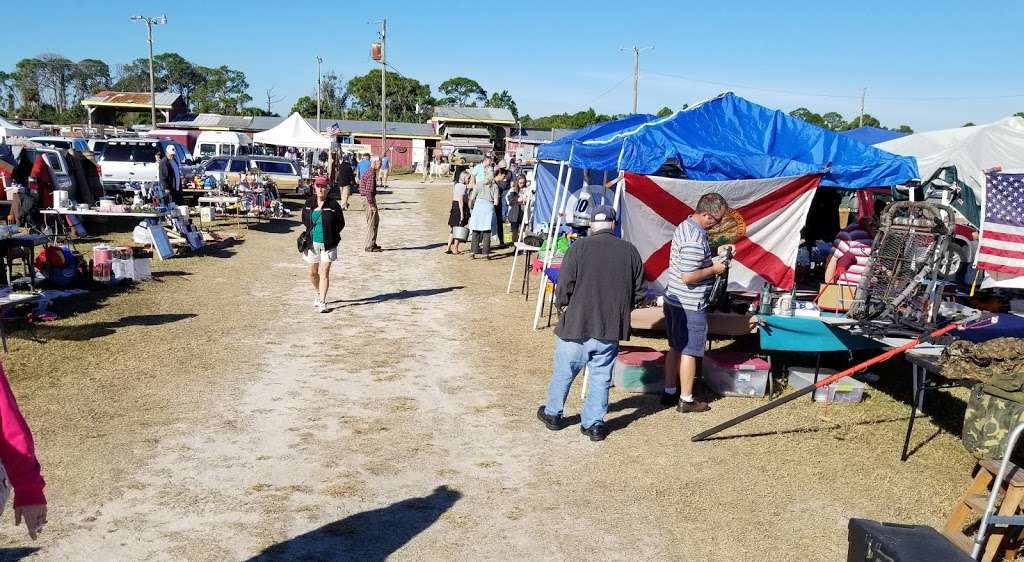 Space Coast Frontenac Flea Market | Cocoa, FL 32927, USA | Phone: (321) 631-0241