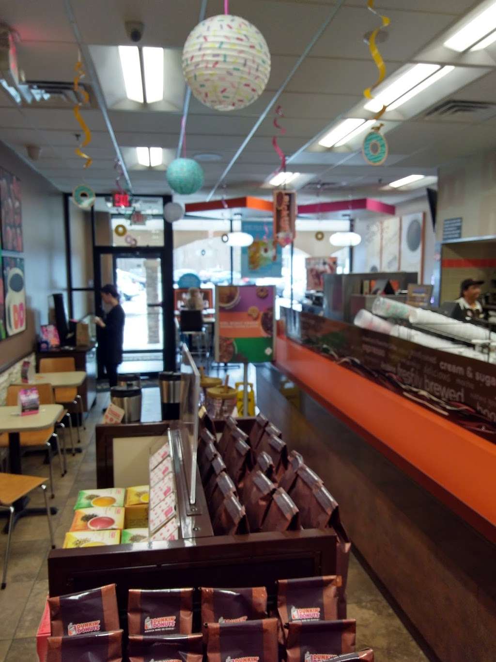 Dunkin Donuts | 450 S Finley Ave, Basking Ridge, NJ 07920, USA | Phone: (908) 630-9300