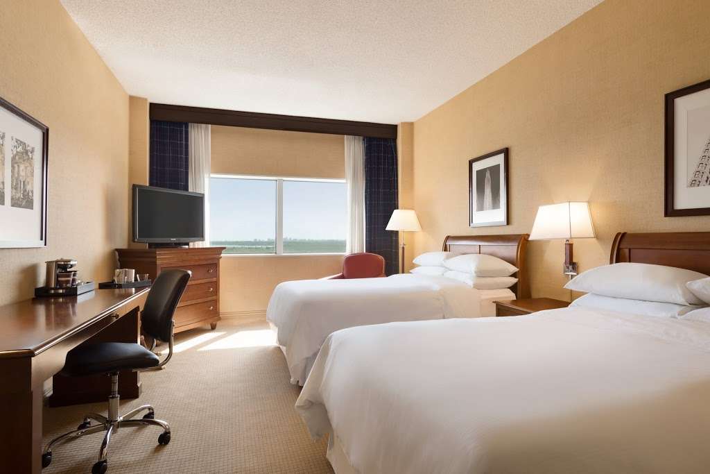 Hilton Meadowlands | 2 Meadowlands Plaza, East Rutherford, NJ 07073, USA | Phone: (201) 896-0500