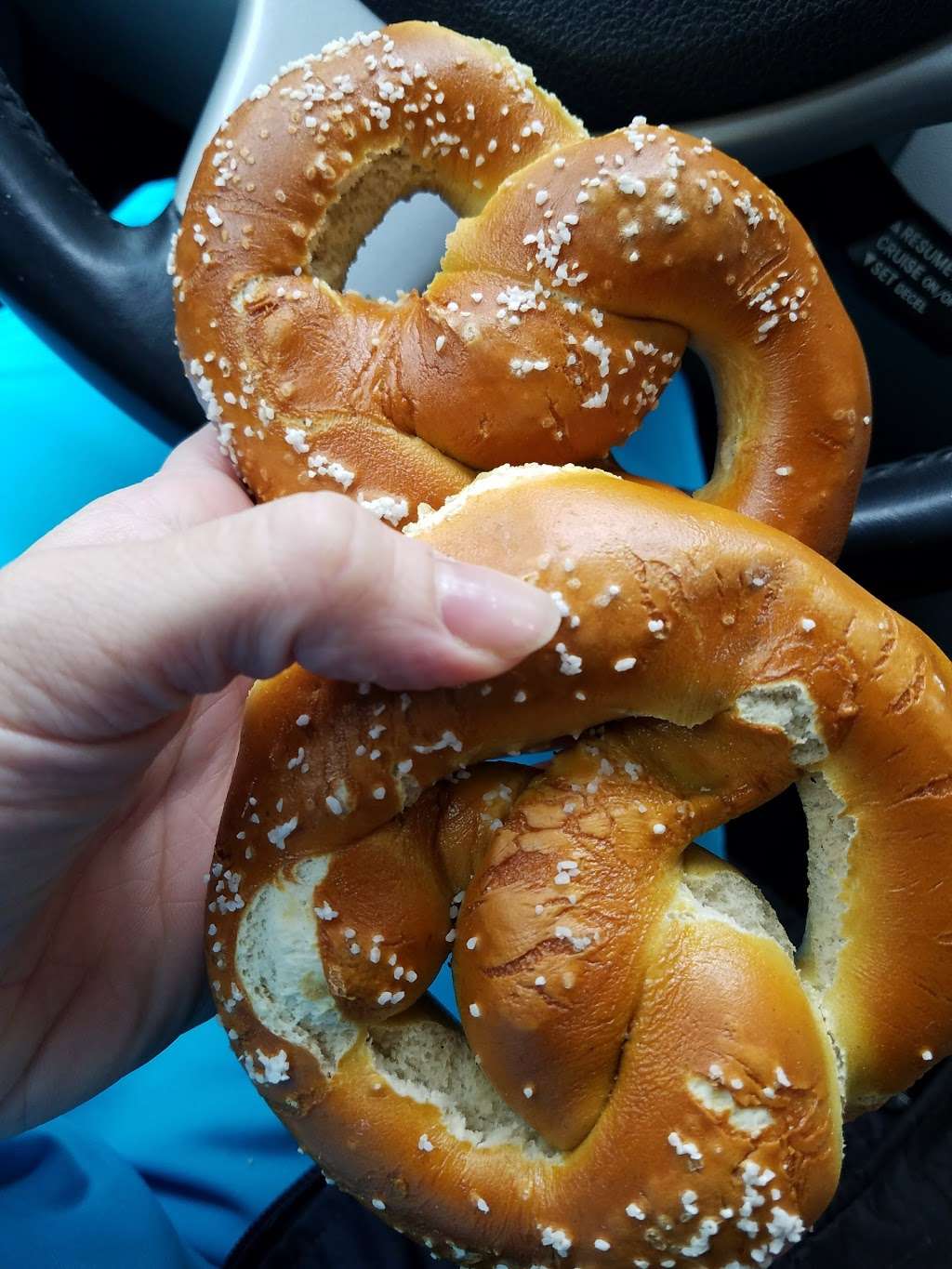 Reading Hard & Soft Pretzel | 613 Laurel St, Reading, PA 19602, USA | Phone: (610) 374-4651