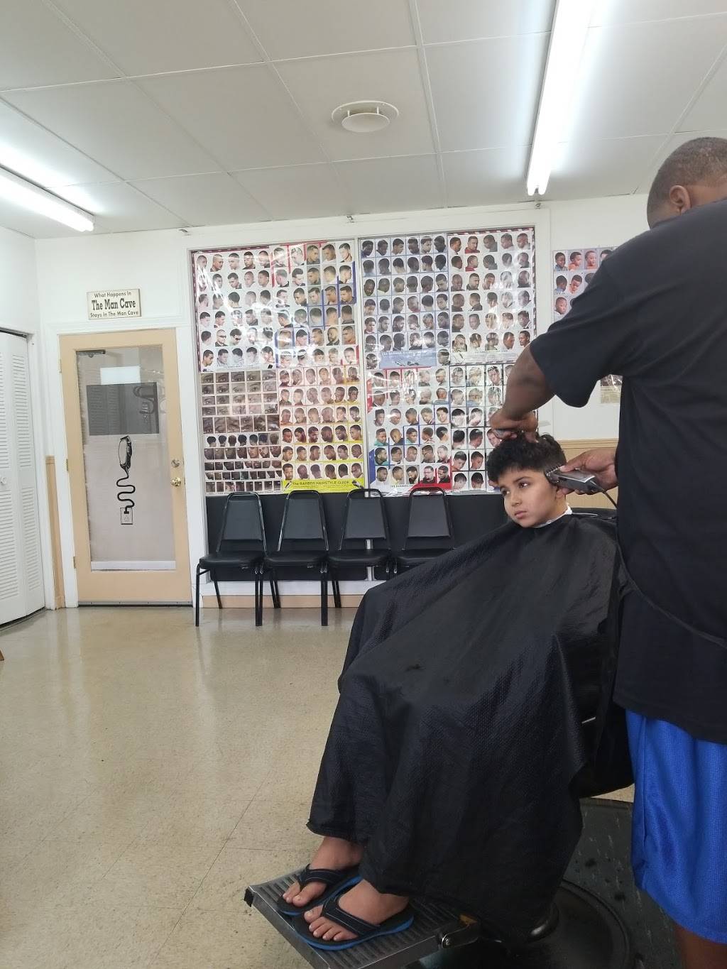 Whos Next Barbershop | 5459 Sandalwood Blvd, Columbus, OH 43229, USA | Phone: (614) 396-6655