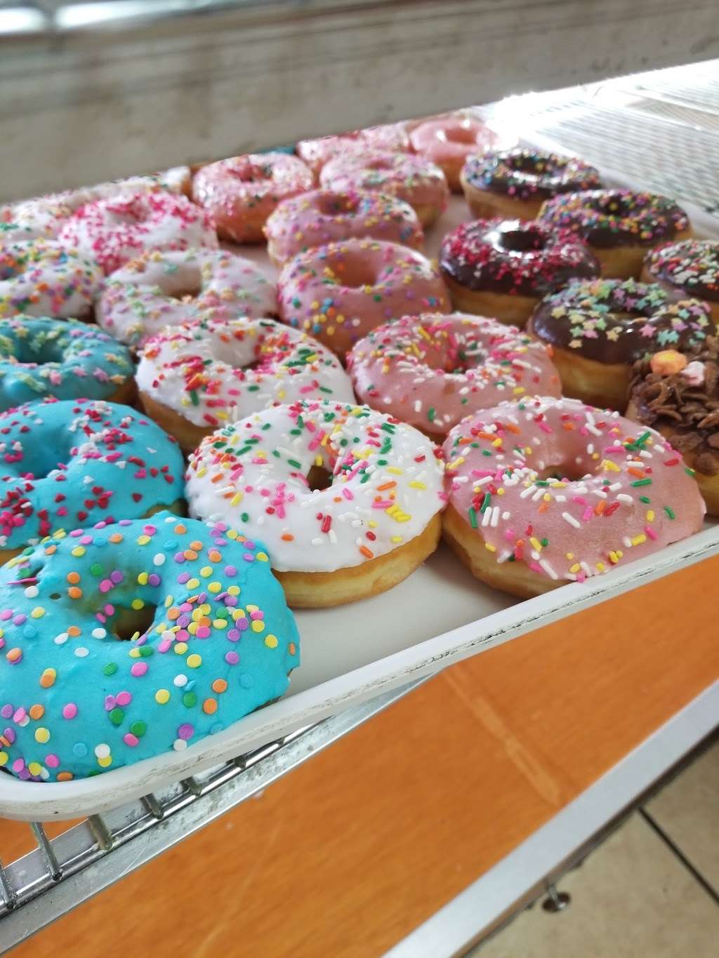 Lalas Donuts | 3207 Greenhouse Rd, Houston, TX 77084, USA | Phone: (281) 599-7322