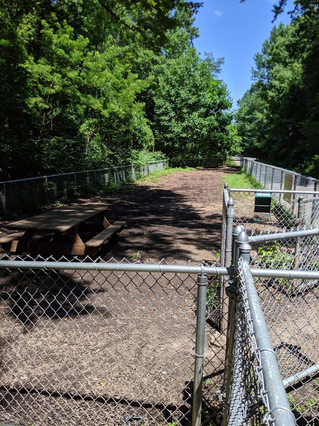 Bloomingdale Dog Run | Bloomingdale Park, Maguire Ave, Staten Island, NY 10309, USA | Phone: (212) 639-9675