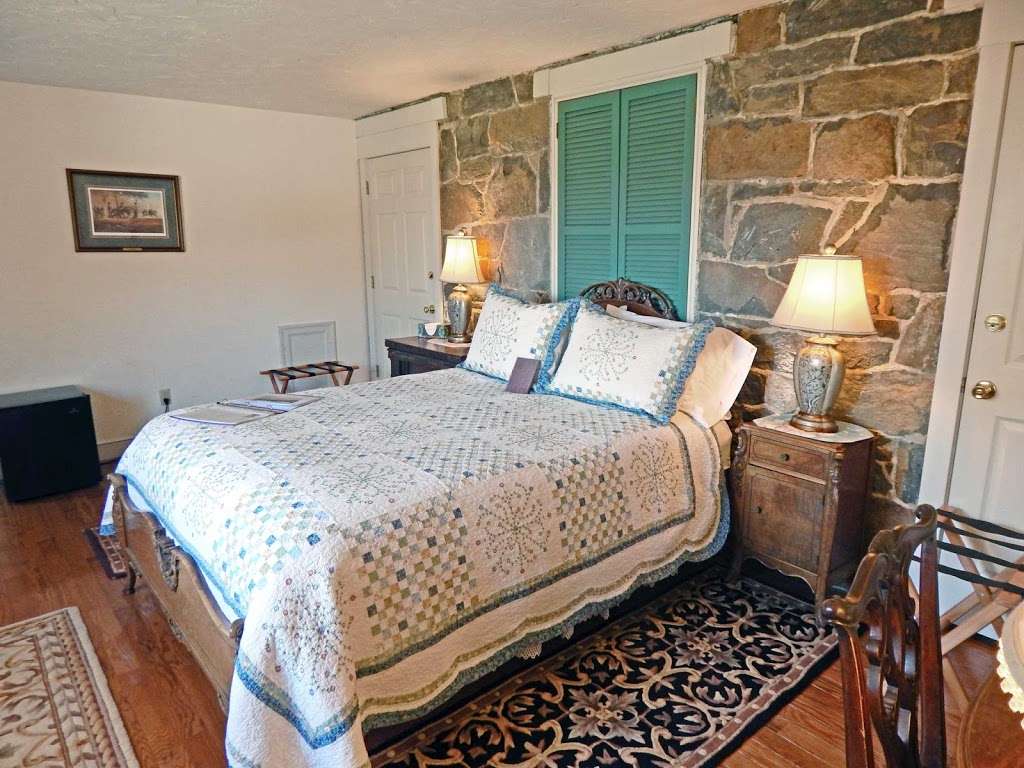 Battlefield Bed and Breakfast | 2264 Emmitsburg Rd, Gettysburg, PA 17325, USA | Phone: (717) 334-8804