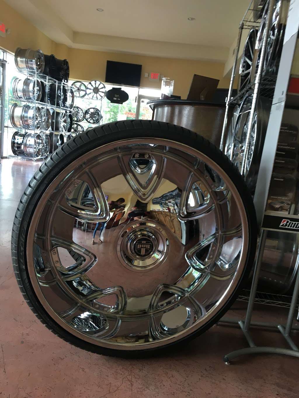 Two Brothers Tire Shop - Ask For Jose, Mike, or Jesse | 8203 Ley Rd, Houston, TX 77028, USA | Phone: (713) 631-2143