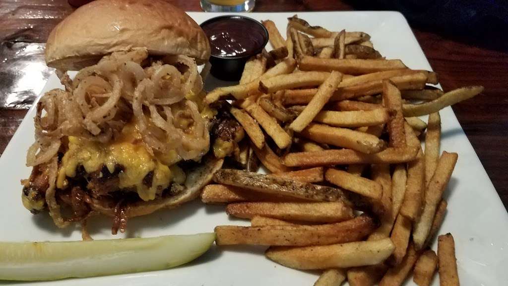 Pig Whistle Inn | 108 Stickles Pond Rd, Newton, NJ 07860, USA | Phone: (973) 786-4200