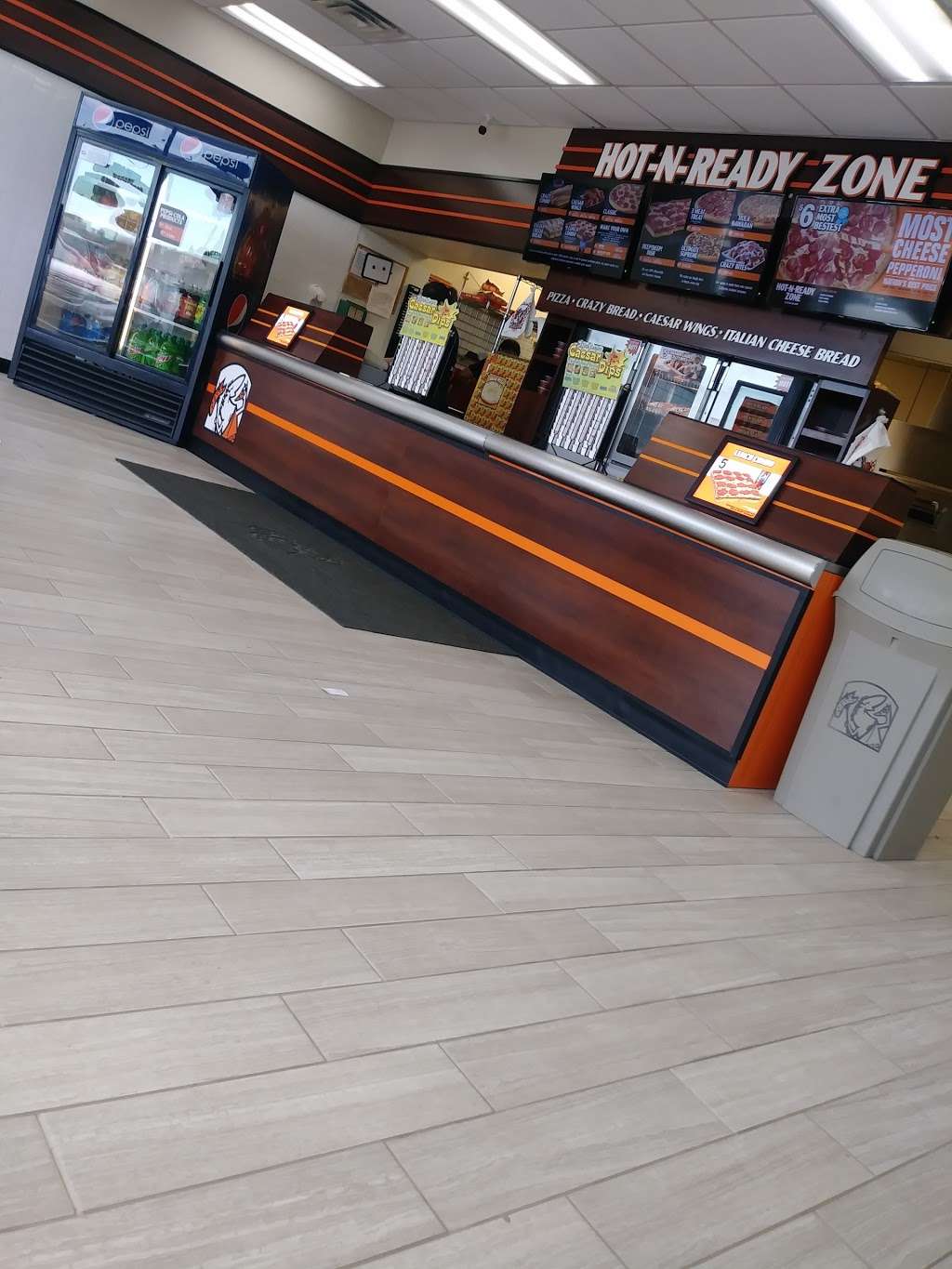 Little Caesars Pizza | 3220 Falls Dr, Dallas, TX 75211, USA | Phone: (214) 339-3300