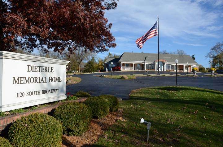 Dieterle Memorial Home & Cremation Ceremonies | 1120 S Broadway, Montgomery, IL 60538, USA | Phone: (630) 897-1196