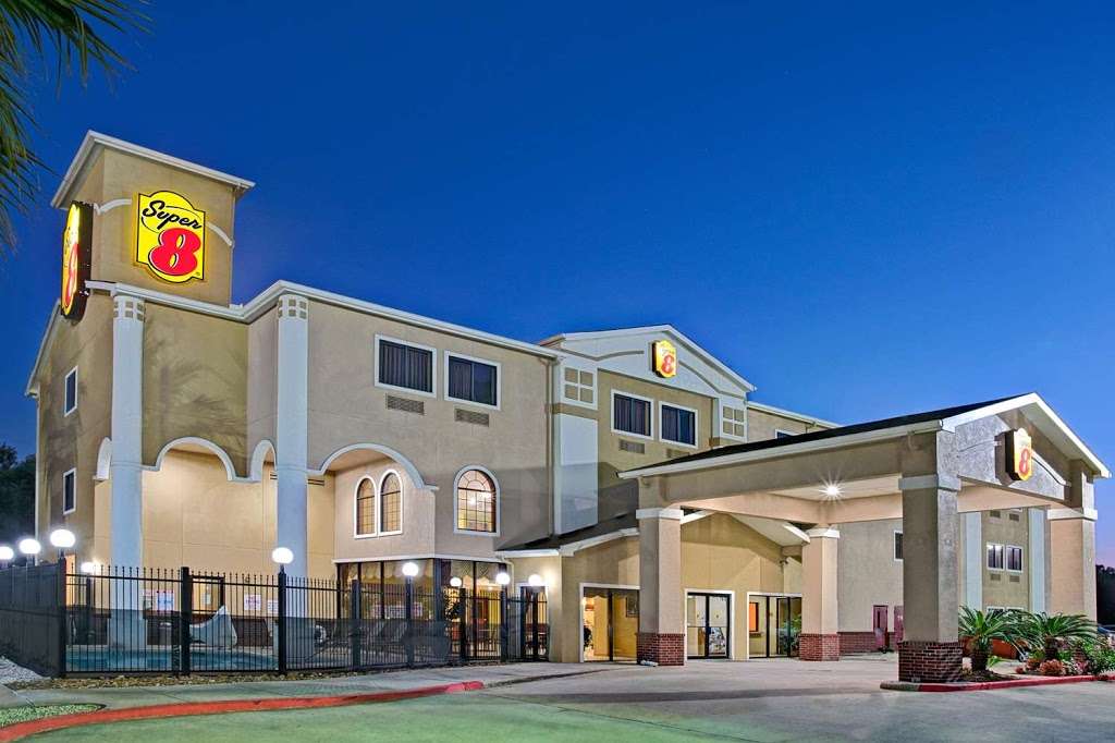 Super 8 by Wyndham Intercontinental Houston TX | 7010 Will Clayton Pkwy, Humble, TX 77338, USA | Phone: (281) 446-5100