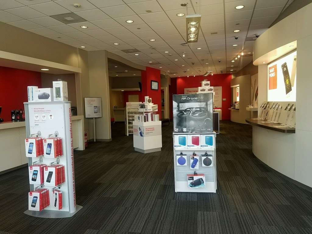 Verizon | 600 Town Centre Dr, Glen Mills, PA 19342, USA | Phone: (484) 840-0820