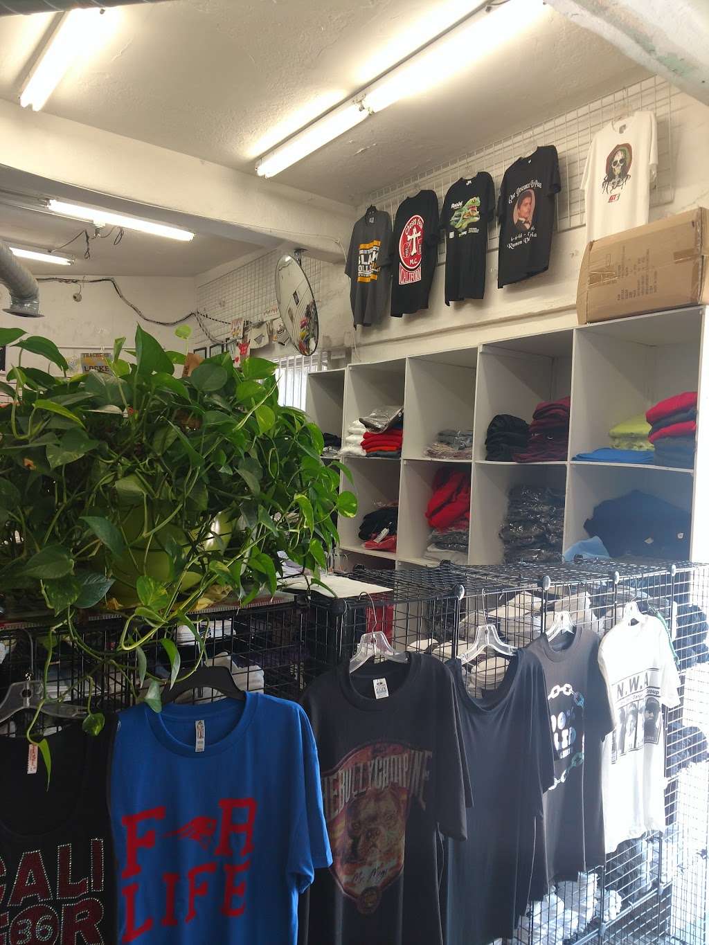 The T-Shirt Spot | 10401 San Pedro St, Los Angeles, CA 90003, USA | Phone: (323) 242-3800