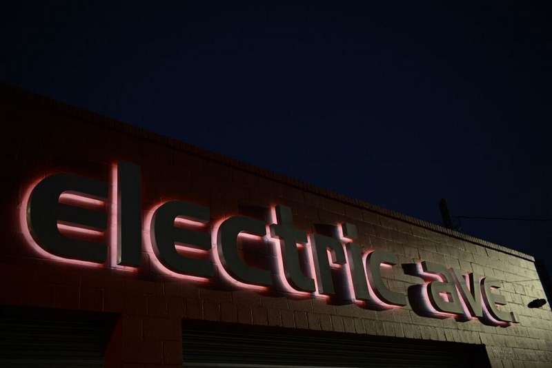 Electric Ave Silverlake | 2300 Hyperion Ave, Los Angeles, CA 90027, USA | Phone: (323) 665-8807