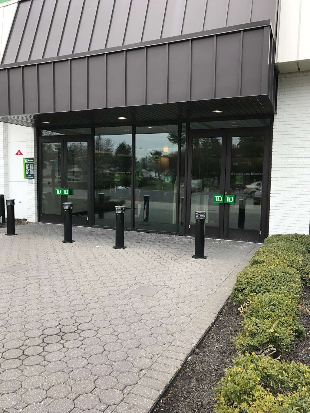 TD Bank | 1506 Haddonfield-Berlin Rd, Cherry Hill, NJ 08003, USA | Phone: (856) 795-0010