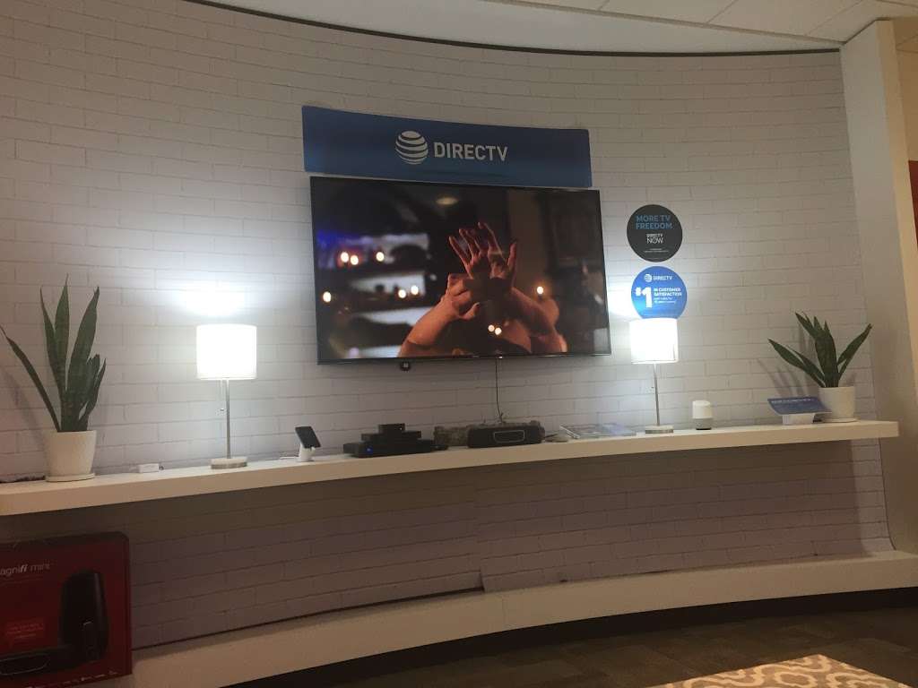 AT&T Store | 8005-L Tysons Corner Center, McLean, VA 22102, USA | Phone: (703) 834-2530