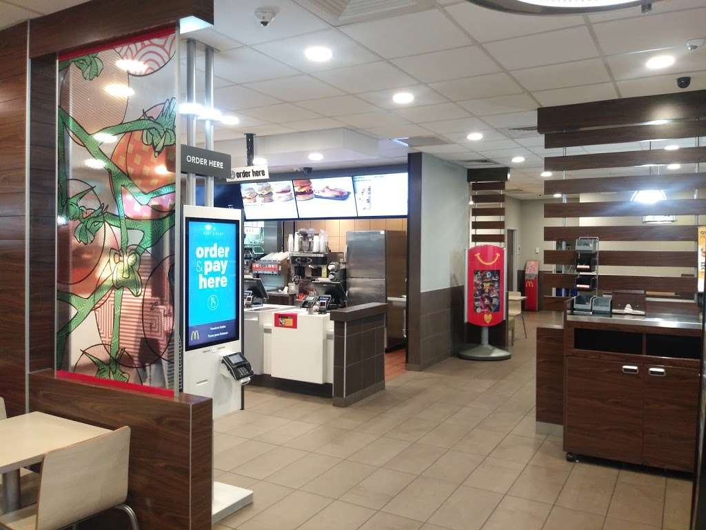 McDonalds | 2475 Royal Ln, Dallas, TX 75229, USA | Phone: (972) 243-7833