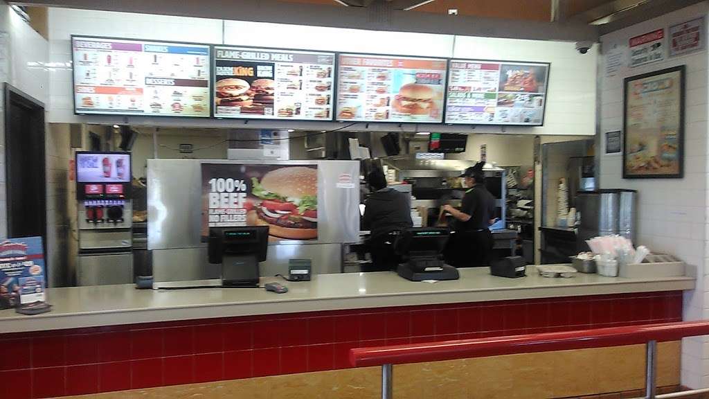 Burger King | 2606 E Palmdale Blvd, Palmdale, CA 93550, USA | Phone: (661) 272-9126