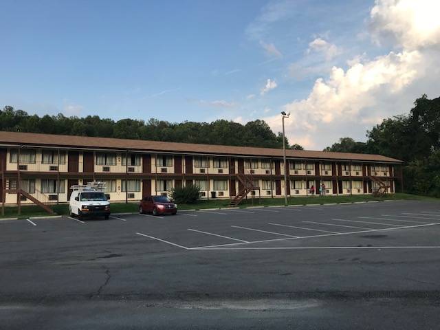 Green Valley Motel Winston Salem by Magnuson Worldwide | 4170 Patterson Ave, Winston-Salem, NC 27105, USA | Phone: (336) 767-2900