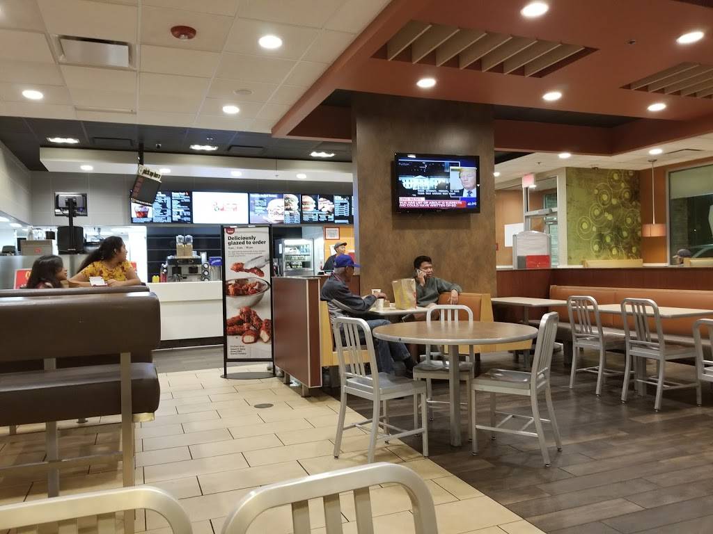 McDonalds | 1141 W Bond St, Lincoln, NE 68521, USA | Phone: (402) 475-5238