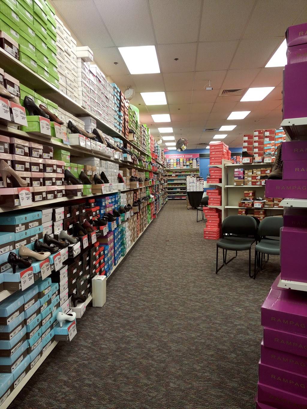 Shoe Carnival | 3035 N Rock Rd, Wichita, KS 67226, USA | Phone: (316) 315-0731