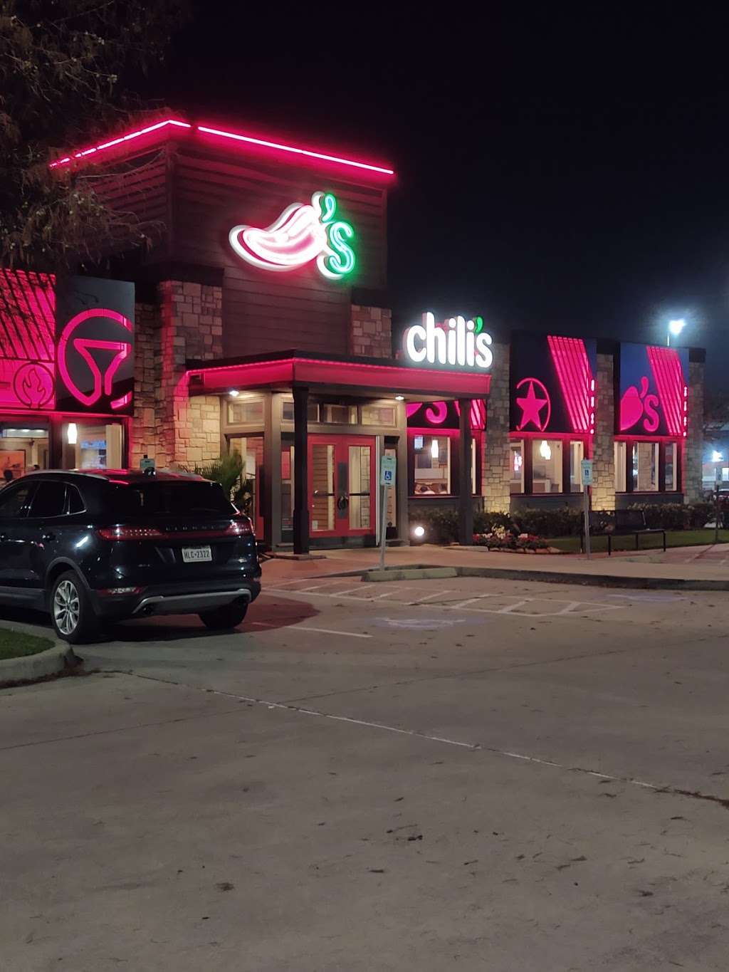 Chilis Grill & Bar | 19825 Northwest Fwy, Houston, TX 77065, USA | Phone: (281) 807-4260